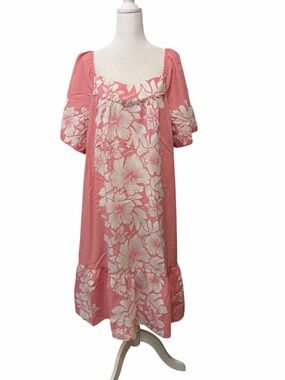 Vintage Aikane Hawaii Pink Hawaiian Floral Dress Mumu